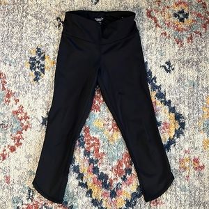 Old Navy Active Go Dry Crop